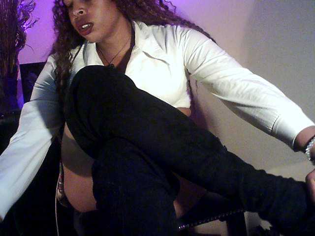 צילומי מסך משודרים TrinityStahr