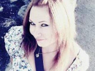 צ'אט וידאו ארוטי trisha19