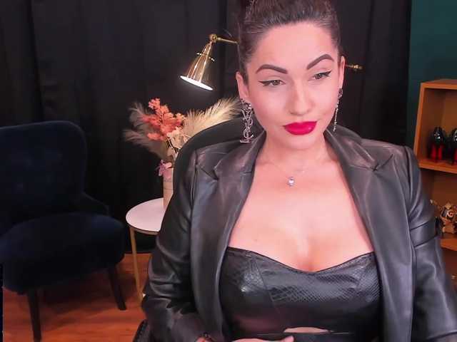 תמונות Miss-LeiaHolt SOON AN OTHER ACCOUNT ON BONGS CAMS, FIND ME HERE AS alphamistress! #paypig #findom #milf #smoke #mistress #strapon #queen #pvt #domination #fetish #findom #worship #joi #cei #sph