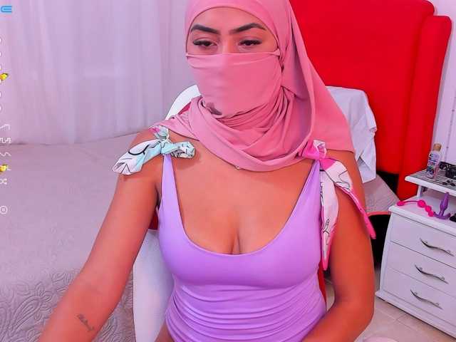תמונות Vaaleriiia NEW! Arab girl shows her vagina evil @total #sexhard #anaal #squirt Get it to come! missing @remain