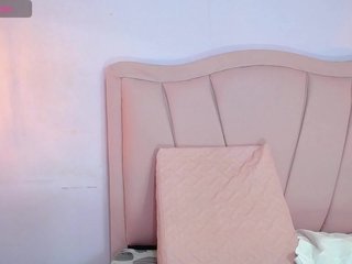 צ'אט וידאו ארוטי valentinaskinny1