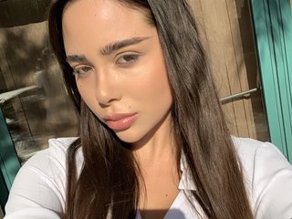 צ'אט וידאו ארוטי valentinaxxx