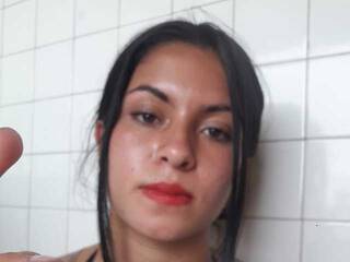 צ'אט וידאו ארוטי valeriathatch