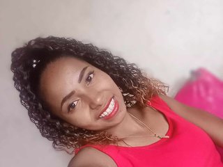 צ'אט וידאו ארוטי Valerie513