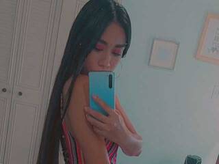 צ'אט וידאו ארוטי ValerieWhite