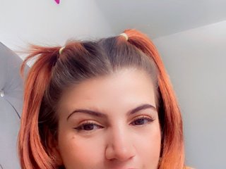 צ'אט וידאו ארוטי vayolethsexy