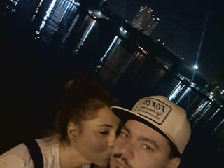 צ'אט וידאו ארוטי Alex-Tanya