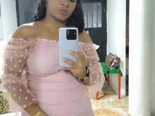 צ'אט וידאו ארוטי VeronicaSantoss