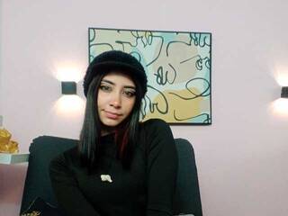 צ'אט וידאו ארוטי veronicaxmiller