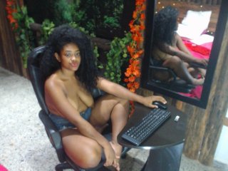 תמונות veronikalatin hi guys, LOVENSE ON! specila show in pvt. Tits show 25 Tkns,. Ass show 50 Tkns.. Pussy show 99 Tkns.. #ass #pussy #anal #sexy #latina #new #dildo #lovense #cum #wet # horny #toy #tits #pleasure