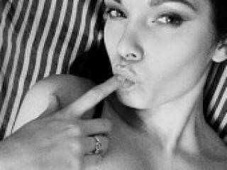 צ'אט וידאו ארוטי vialleta