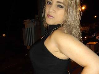 צ'אט וידאו ארוטי victorihank