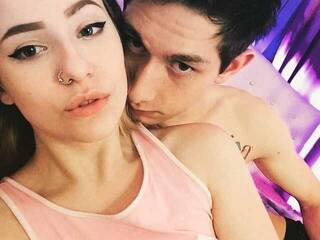 צ'אט וידאו ארוטי VikiMax69