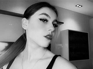 צ'אט וידאו ארוטי ViolaKiss