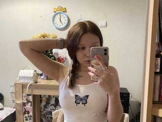 צ'אט וידאו ארוטי ViolaShy