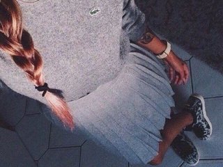 צ'אט וידאו ארוטי violet-myers