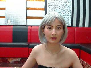 צ'אט וידאו ארוטי VioletAmiga