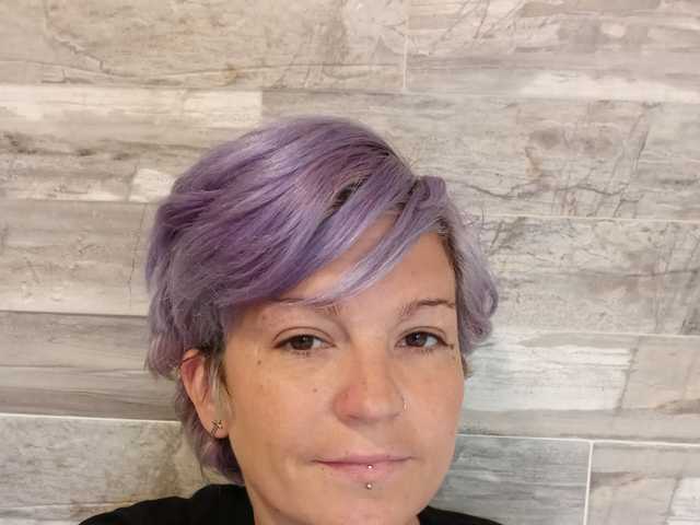 תמונה של הפרופיל Violetbloom
