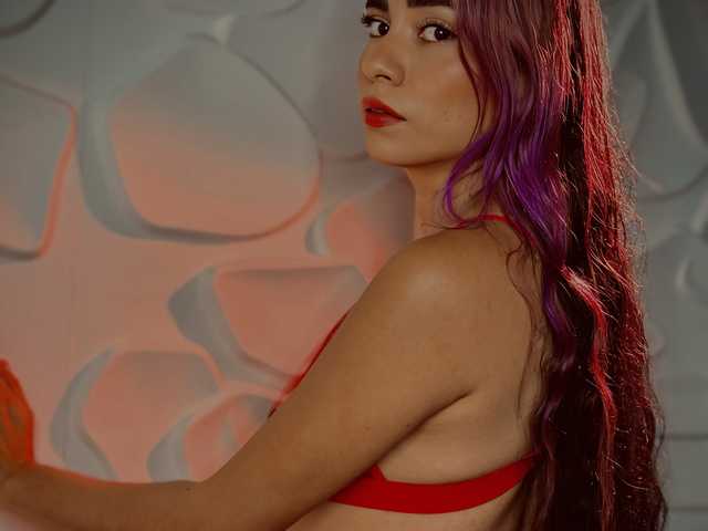 תמונה של הפרופיל VioletCabally