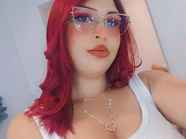 תמונה של הפרופיל Violethorny05