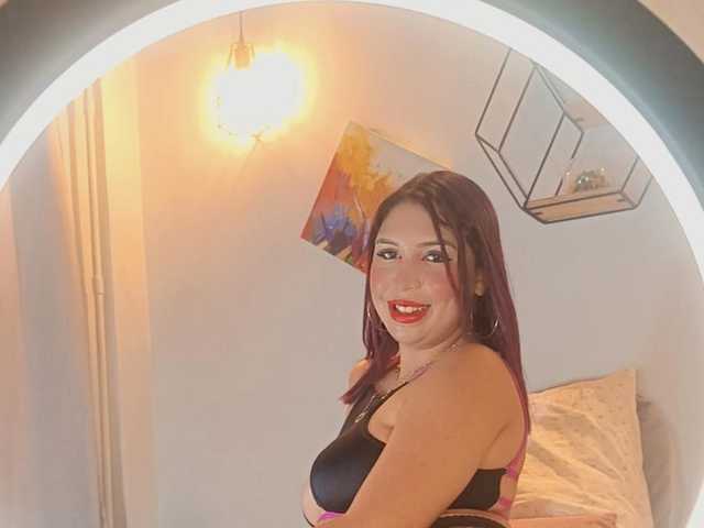 תמונה של הפרופיל Violethorny05