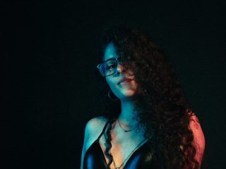 צ'אט וידאו ארוטי violetscott1