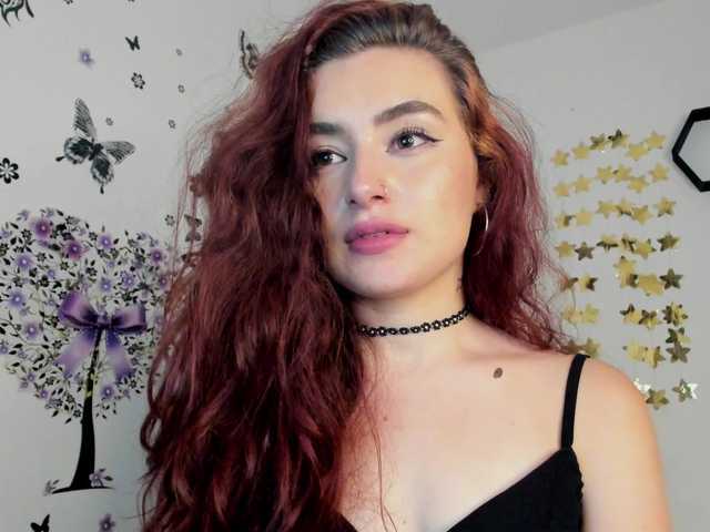 תמונות violetwatson- Today I am very playful, do you want to come and try me! Goal: 1500 tokens