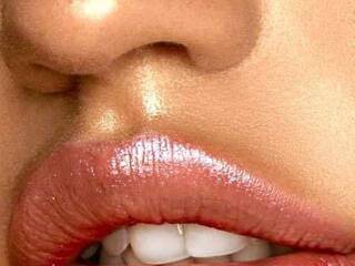 צ'אט וידאו ארוטי Virginpussyjuice