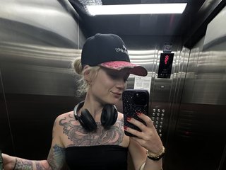 צ'אט וידאו ארוטי VivianRocks