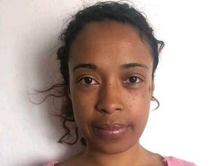 צ'אט וידאו ארוטי Vololonirina2