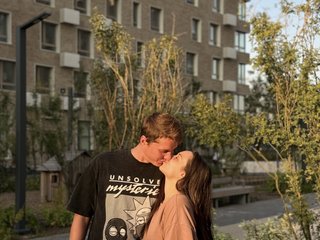 צ'אט וידאו ארוטי TomPolly