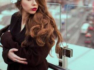 צ'אט וידאו ארוטי _Laura_