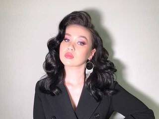 צ'אט וידאו ארוטי Sofochkaaa