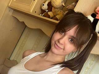 צ'אט וידאו ארוטי WednesdayDreams