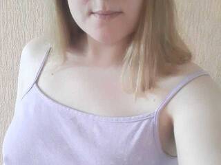 צ'אט וידאו ארוטי White-Queen