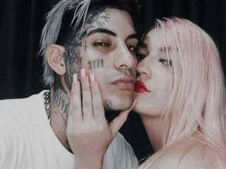 צ'אט וידאו ארוטי Whiteink99