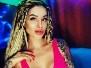 צ'אט וידאו ארוטי wild-amazon