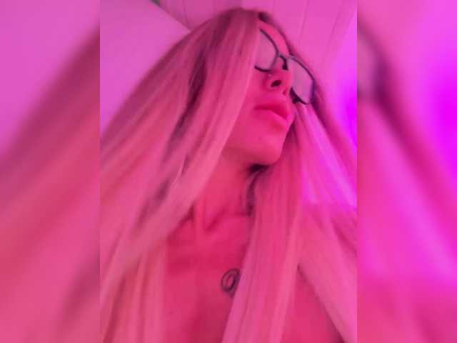 צילומי מסך משודרים WILD-ANGEL777