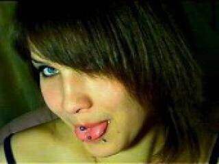 צ'אט וידאו ארוטי wildhell666