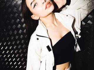 צ'אט וידאו ארוטי BellaWow