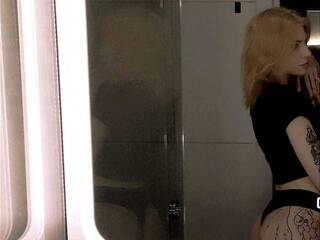 צ'אט וידאו ארוטי TgGlowwowy