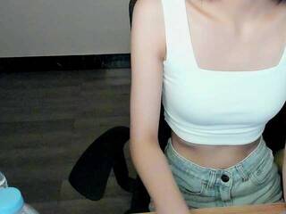 צ'אט וידאו ארוטי X0X0-oo