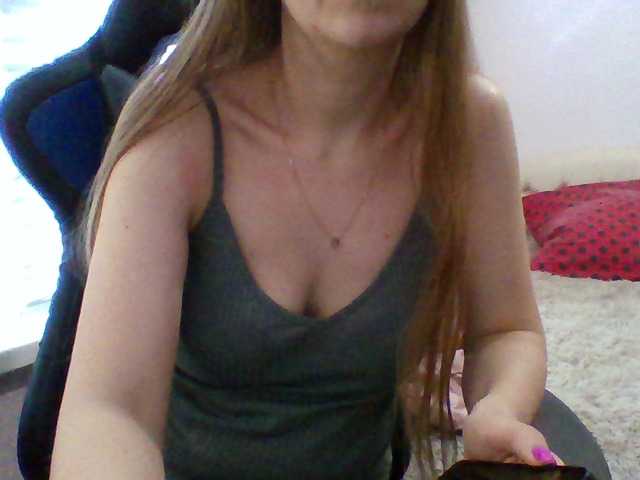 צילומי מסך משודרים xAngelinaEsx