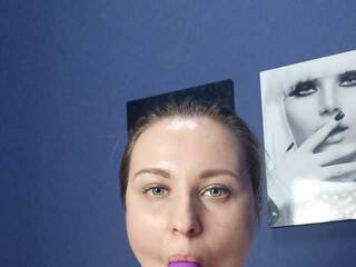 צ'אט וידאו ארוטי XHugeTitsAS