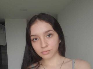 צ'אט וידאו ארוטי Xlunaaa