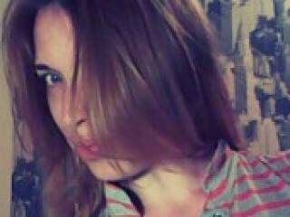 צ'אט וידאו ארוטי xlunna