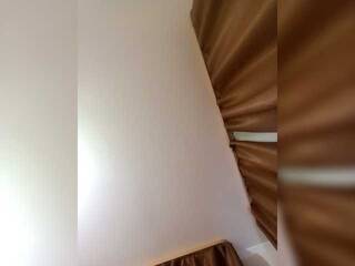 צ'אט וידאו ארוטי Xrisa