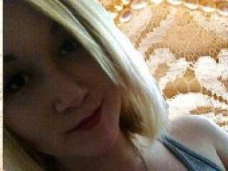 צ'אט וידאו ארוטי xrosalinax