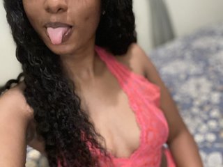 צ'אט וידאו ארוטי xsneakycouple