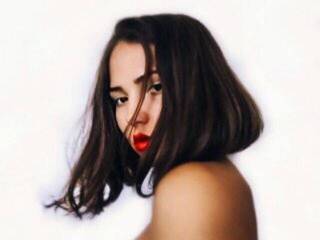 צ'אט וידאו ארוטי xtrisha